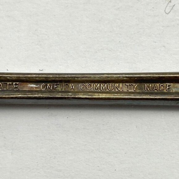 12 Oneida Community Made Tudor Silverplate Duchess‎ Seafood Cocktail Forks 1923 - Picture 5 of 12